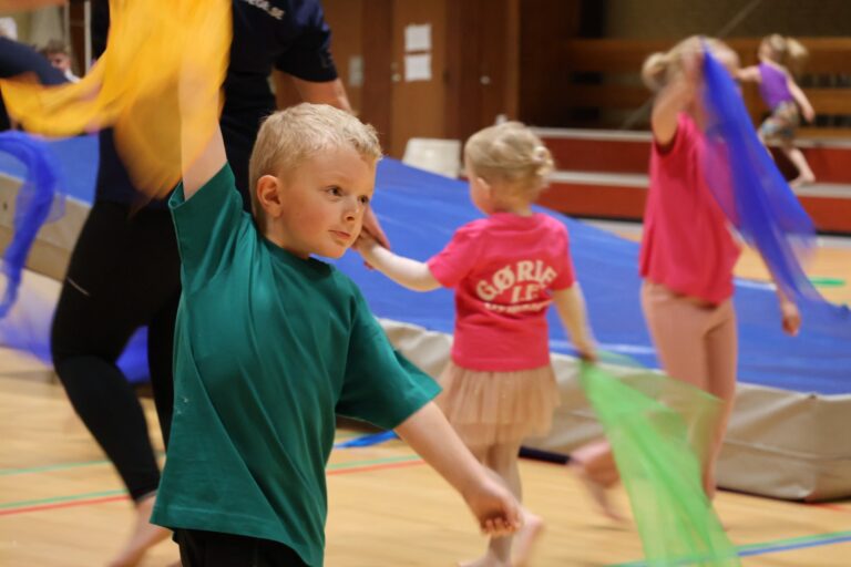 Børn til gymnastikopvisning i Gørlev IF